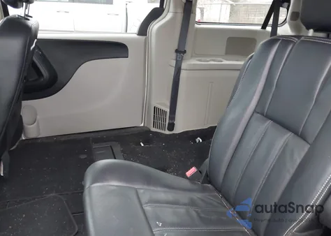 2013 Chrysler Town & Country Touring from USA, damaged, VIN 2C4RC1BGXDR787582